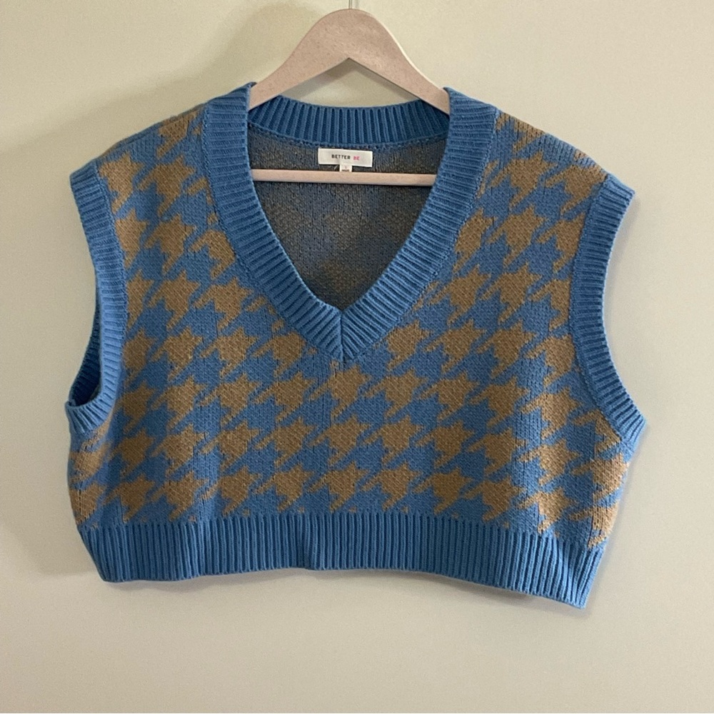 BETTER BE Houndstooth Cropped V-Neck Vest S